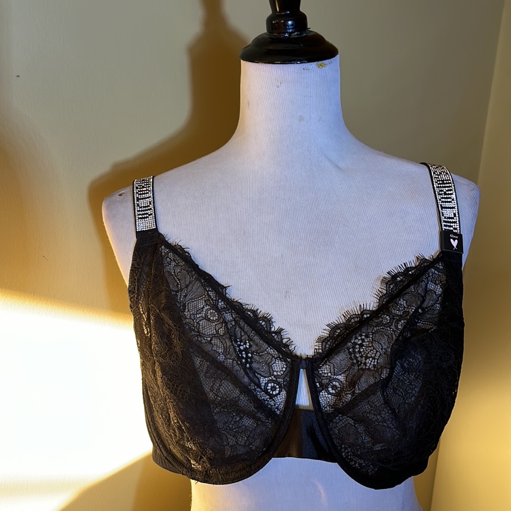 VICTORIA SECRET Size 42DDD Classic  Black Lace PushUp Underwire Bra SEXY $69 NEW